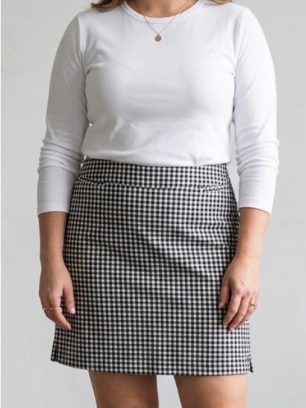 Kim Rogers Millennium Skort
Size 16 Black White